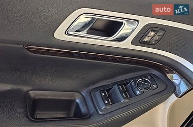 Позашляховик / Кросовер Ford Explorer 2011 в Києві