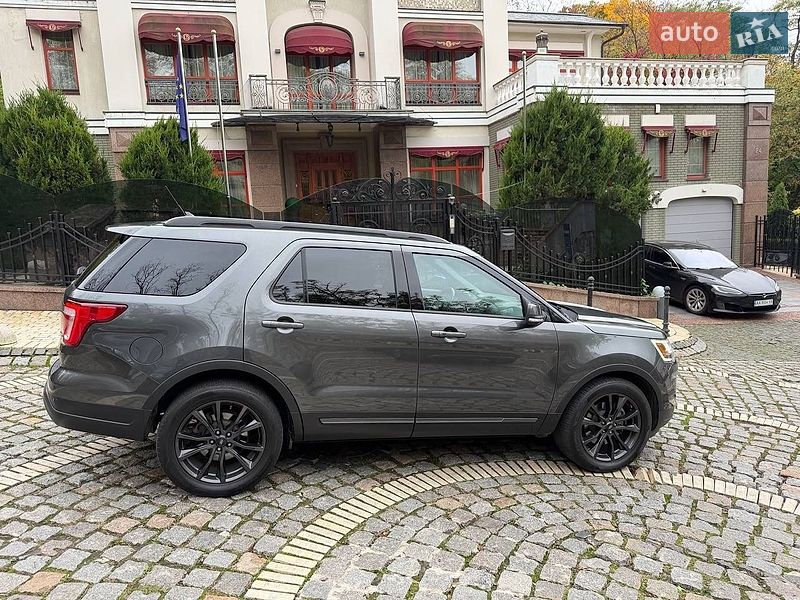Внедорожник / Кроссовер Ford Explorer 2017 в Киеве