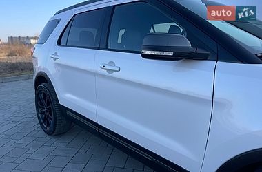 Позашляховик / Кросовер Ford Explorer 2018 в Рівному