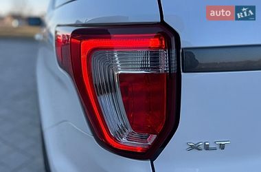 Позашляховик / Кросовер Ford Explorer 2018 в Рівному