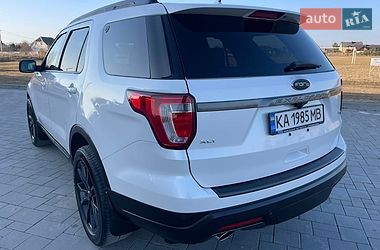 Позашляховик / Кросовер Ford Explorer 2018 в Рівному