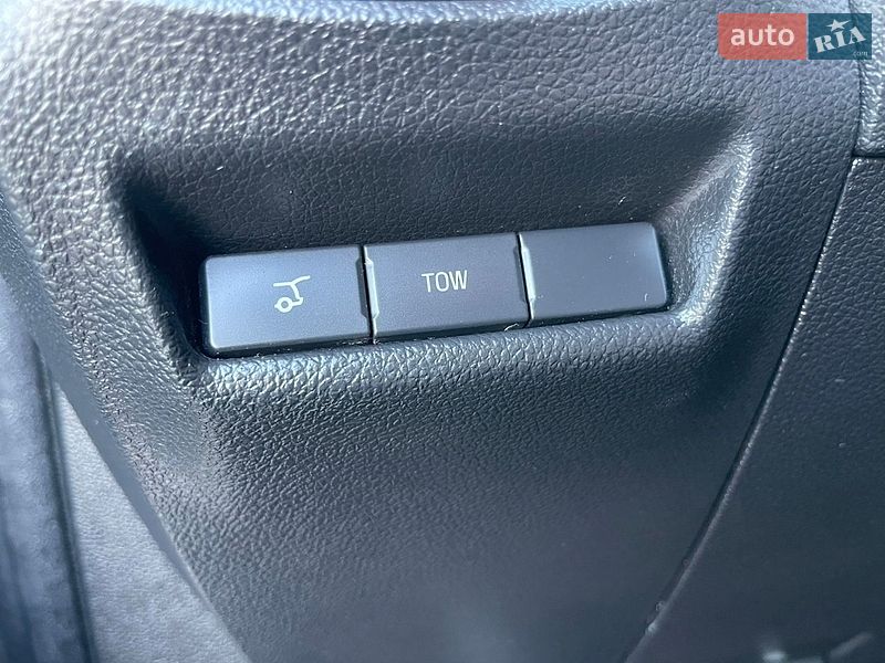 Позашляховик / Кросовер Ford Explorer 2018 в Рівному
