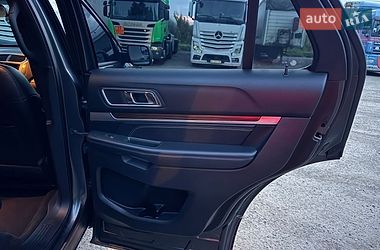 Позашляховик / Кросовер Ford Explorer 2017 в Львові