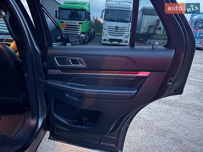 Позашляховик / Кросовер Ford Explorer 2017 в Львові