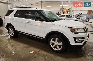 Позашляховик / Кросовер Ford Explorer 2017 в Чернівцях