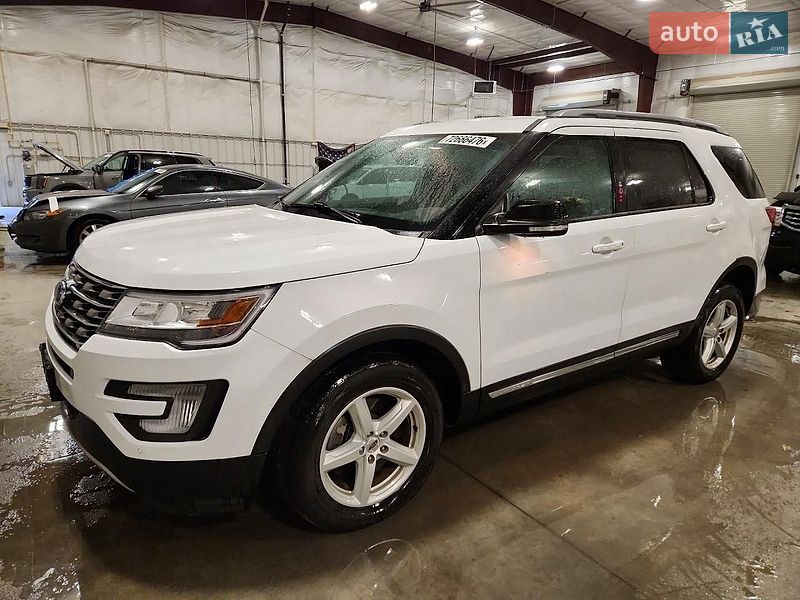 Позашляховик / Кросовер Ford Explorer 2017 в Чернівцях