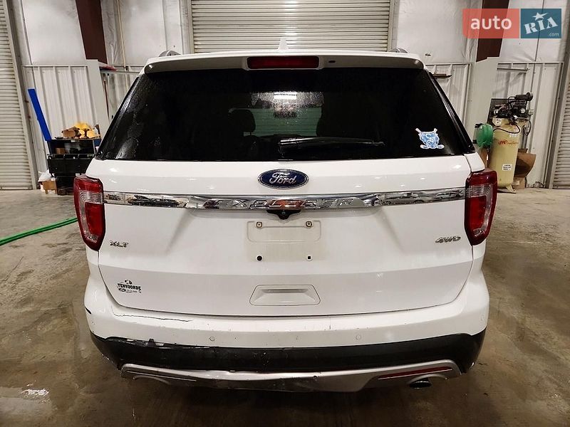 Позашляховик / Кросовер Ford Explorer 2017 в Чернівцях