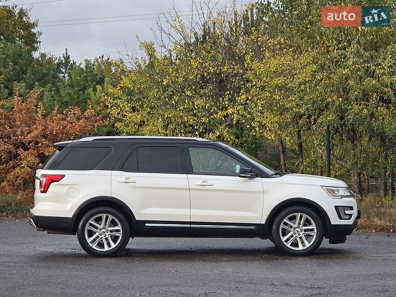 Позашляховик / Кросовер Ford Explorer 2017 в Хмельницькому