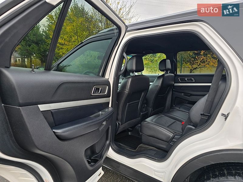 Позашляховик / Кросовер Ford Explorer 2017 в Хмельницькому