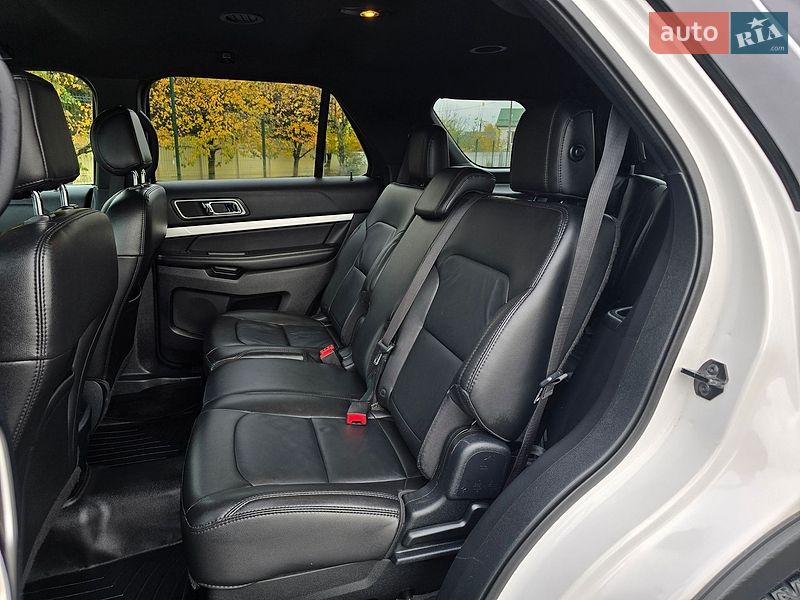 Позашляховик / Кросовер Ford Explorer 2017 в Хмельницькому