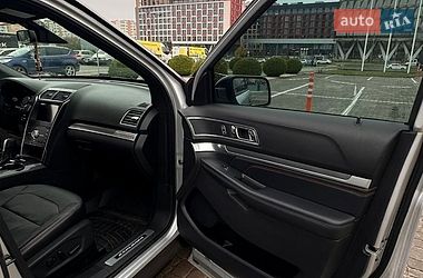 Позашляховик / Кросовер Ford Explorer 2019 в Львові
