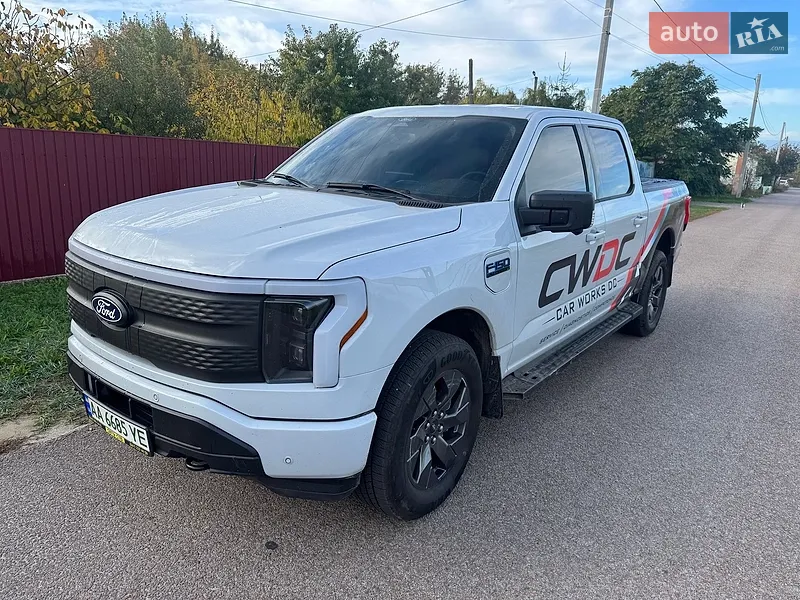 Ford F-150 Lightning 2025