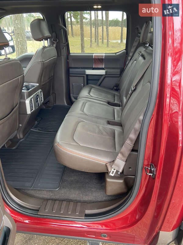 Пикап Ford F-150 2015 в Малине