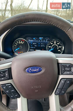 Пікап Ford F-150 2015 в 