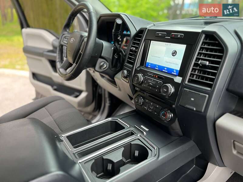 Пикап Ford F-150 2017 в Киеве