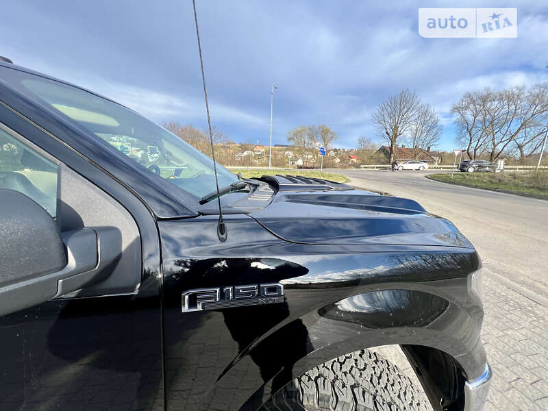 Пикап Ford F-150 2017 в Пустомытах