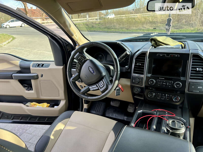 Пикап Ford F-150 2017 в Пустомытах