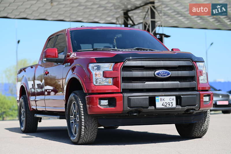 Пикап Ford F-150 2015 в Дубно