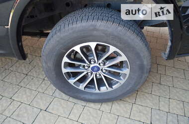 Пикап Ford F-150 2018 в 