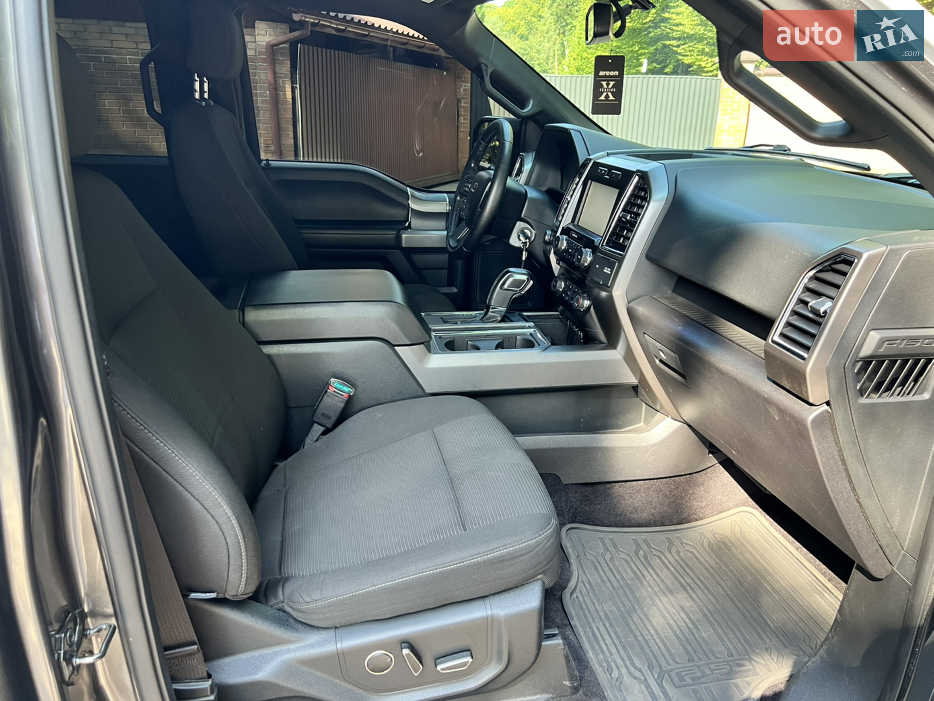 2015 Ford F-150 - мініатюра 25