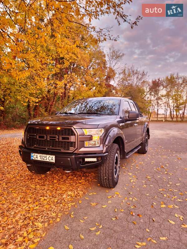 Пикап Ford F-150 2015 в Черкассах