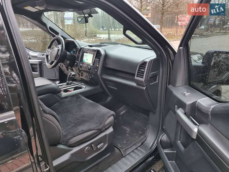 Пікап Ford F-150 2017 в Умані