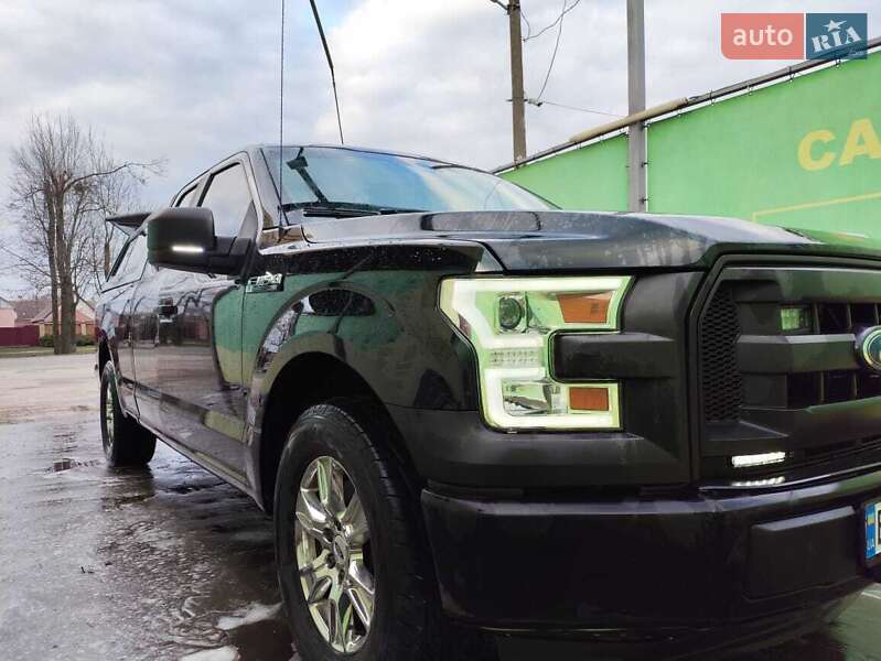 Пикап Ford F-150 2015 в 