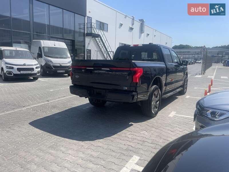 Пикап Ford F-150 2023 в Черноморске