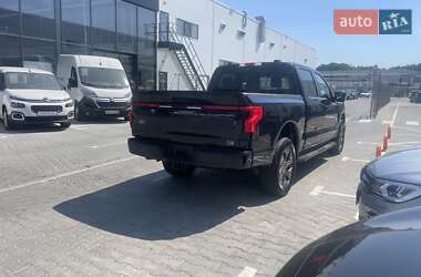 Пикап Ford F-150 2023 в 