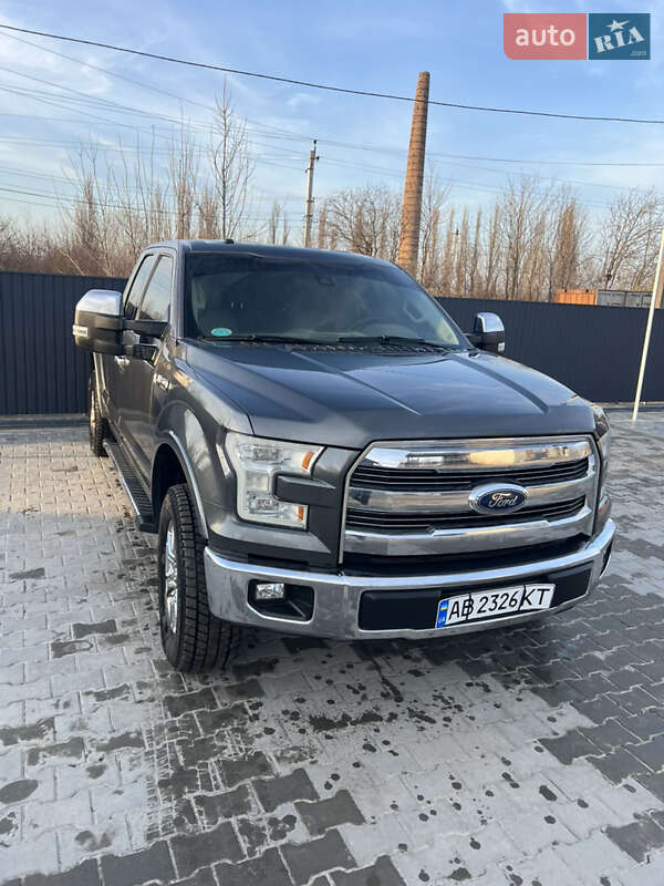 Пикап Ford F-150 2015 в Баре