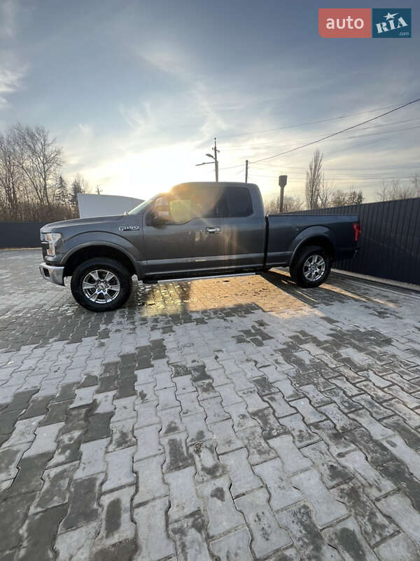 Пикап Ford F-150 2015 в Баре