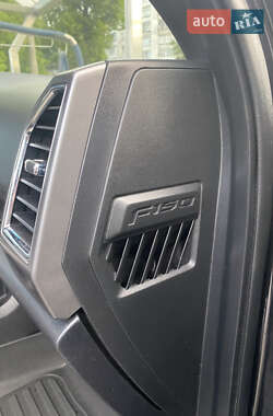 Пикап Ford F-150 2015 в 