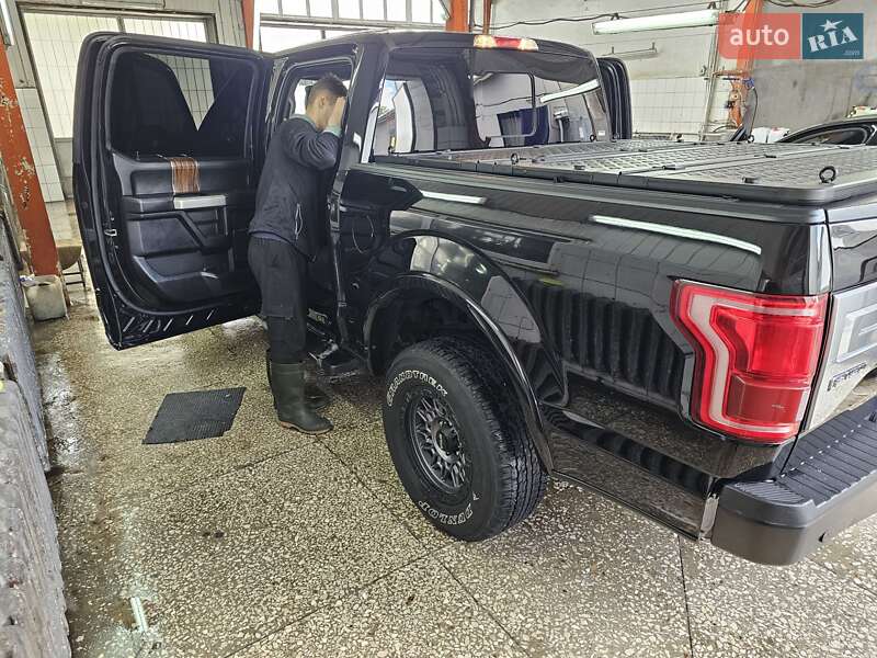 Пикап Ford F-150 2018 в Чернигове