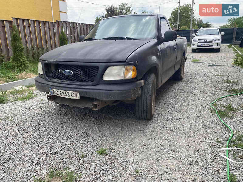 Пикап Ford F-150 2003 в 