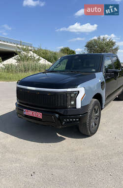 Пикап Ford F-150 2023 в 