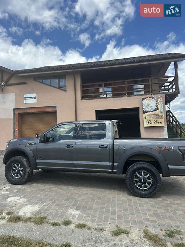 Пикап Ford F-150 2015 в Ивано-Франковске