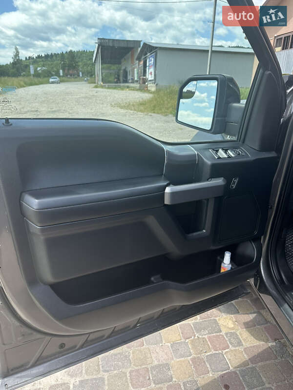 Пикап Ford F-150 2015 в Ивано-Франковске