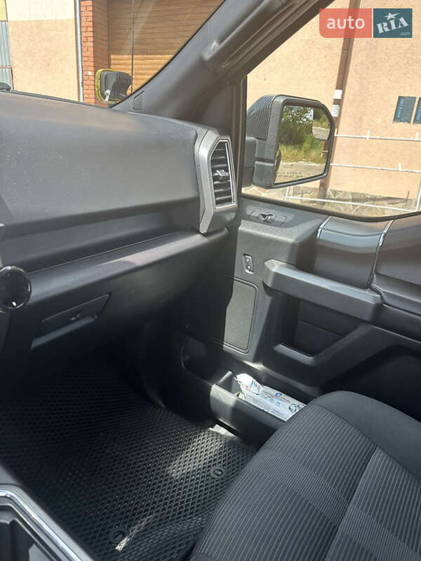 Пикап Ford F-150 2015 в Ивано-Франковске