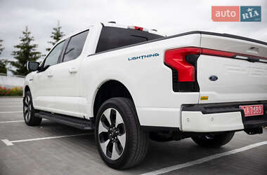 Пикап Ford F-150 2023 в 