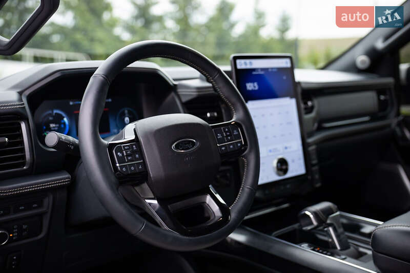 Пикап Ford F-150 2023 в Тернополе