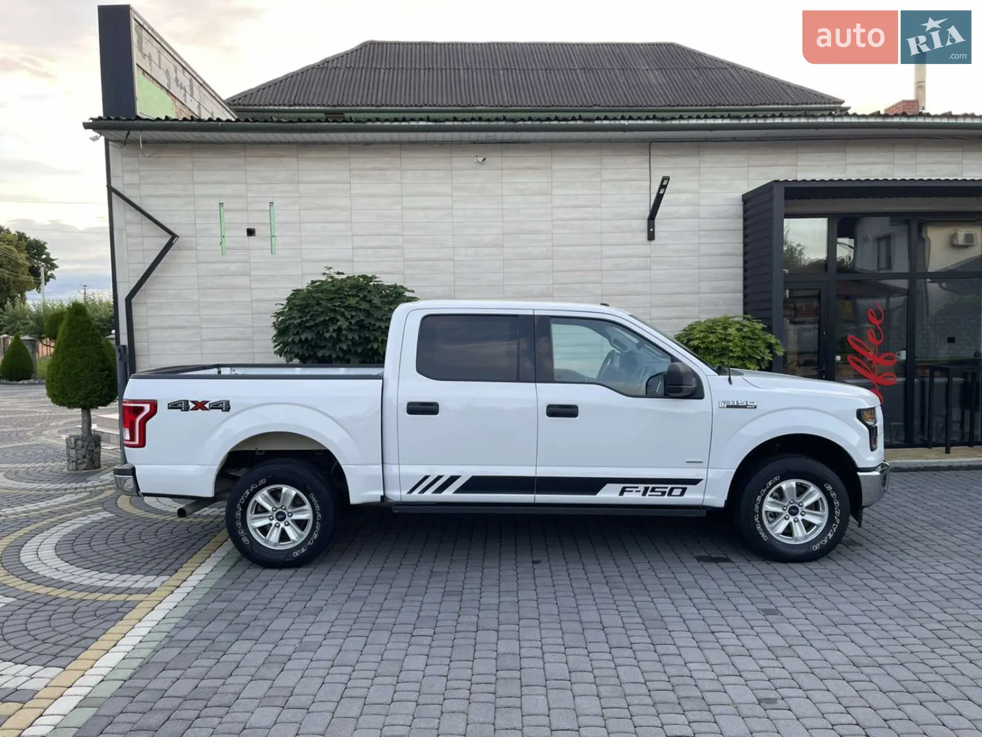 2017 Ford F-150 - мініатюра 24