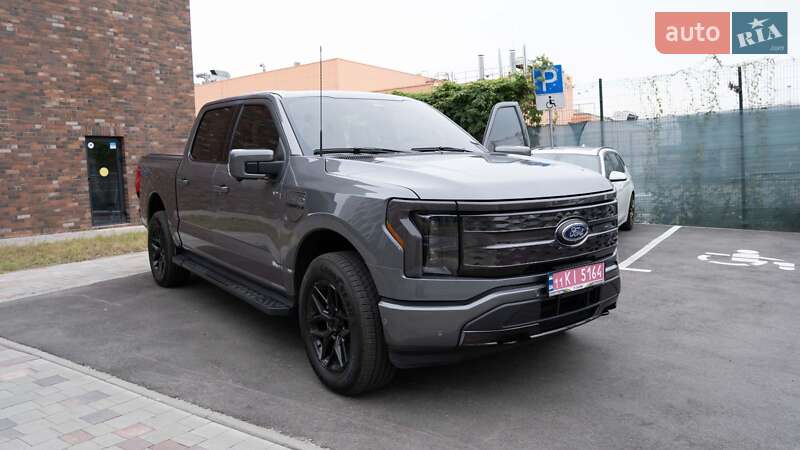 Пикап Ford F-150 2023 в 