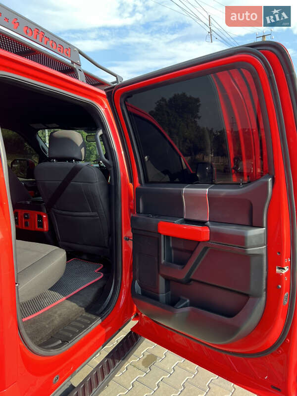 Пикап Ford F-150 2015 в Черновцах