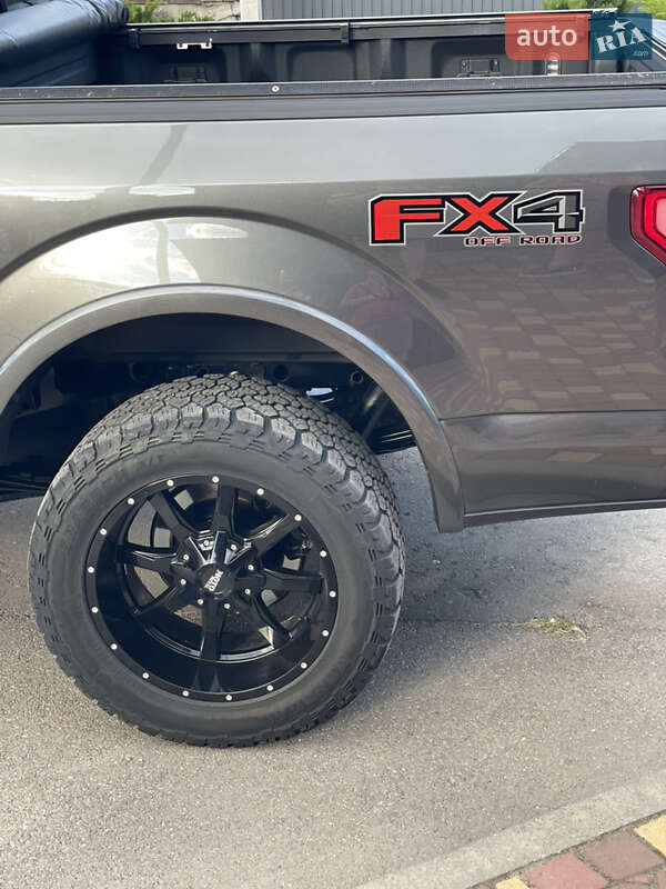 Пикап Ford F-150 2016 в Киеве