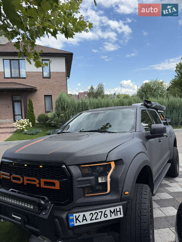 Пикап Ford F-150 2015 в Киеве