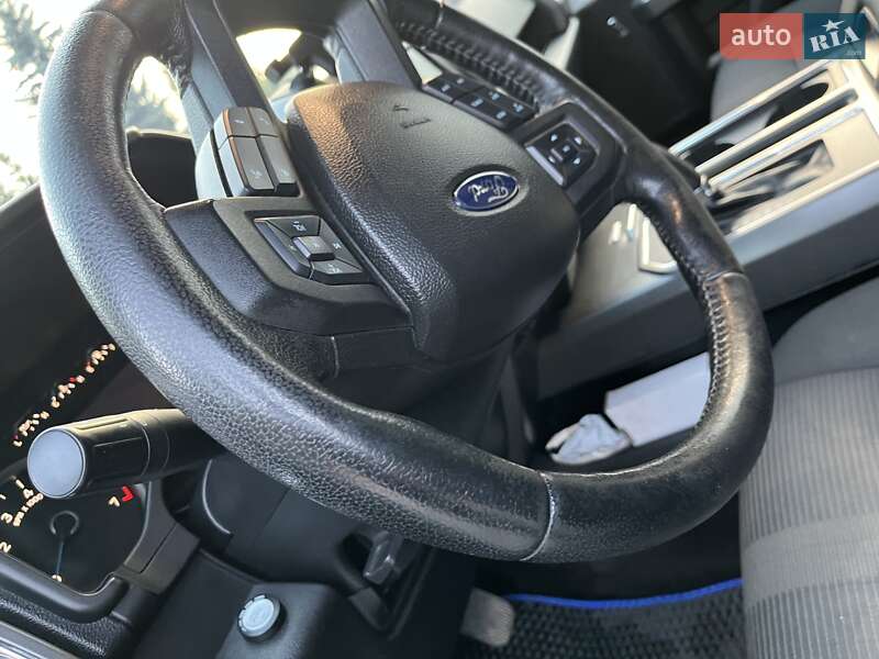 Пикап Ford F-150 2015 в Тернополе