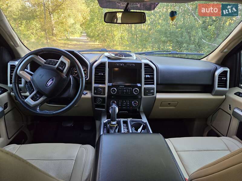 Пикап Ford F-150 2017 в Чернигове