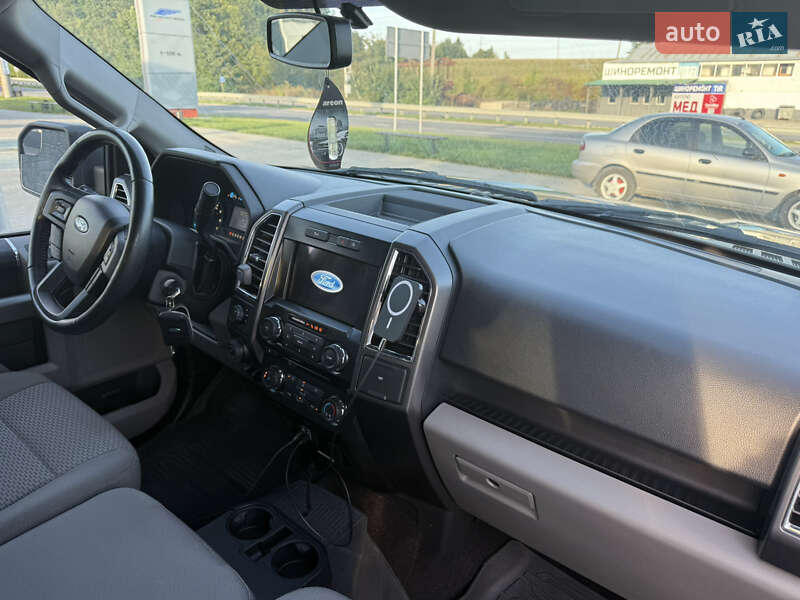 Пикап Ford F-150 2016 в Тернополе