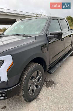 Пикап Ford F-150 2023 в 