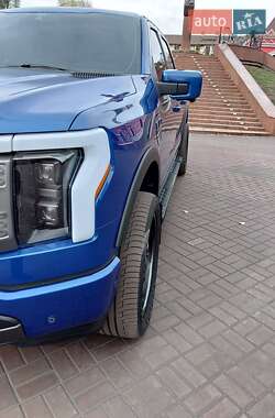 Пикап Ford F-150 2022 в 